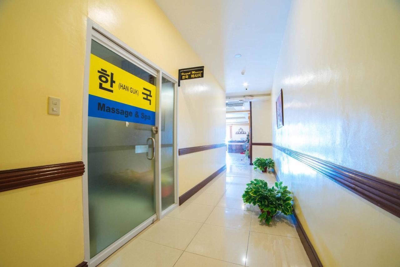 Reddoorz Premium @ Korea Town Angeles City Exterior photo