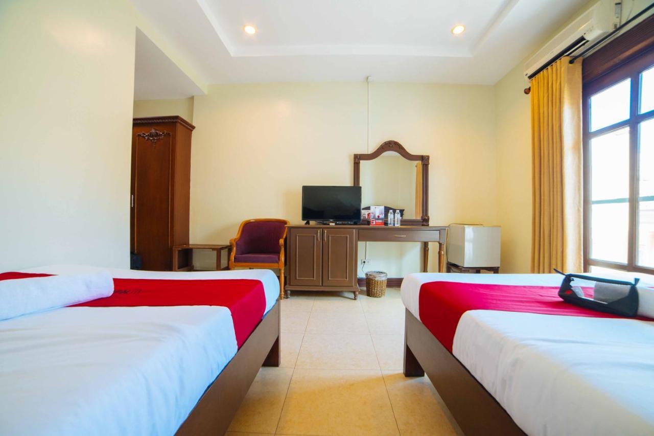 Reddoorz Premium @ Korea Town Angeles City Exterior photo